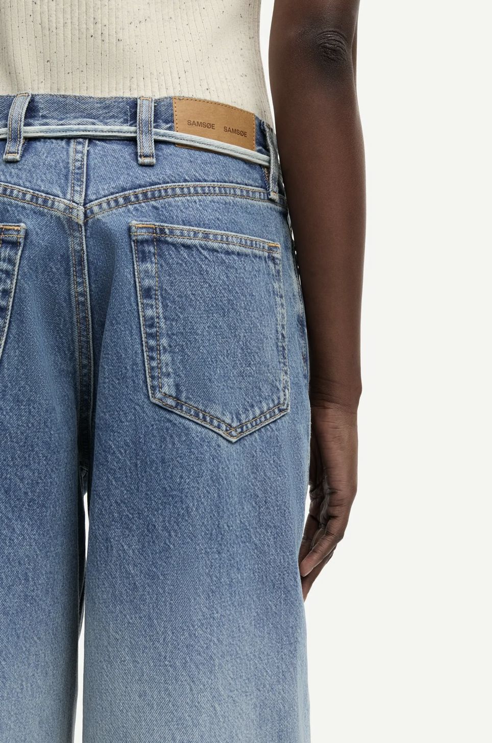 Jeans tie and die Saharper